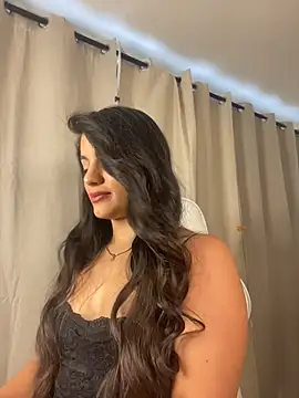 Amel Rosse online show from 07-17-26, 09:08