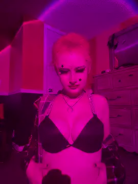 whimsicallylusty online show from 06-01-26, 01:35