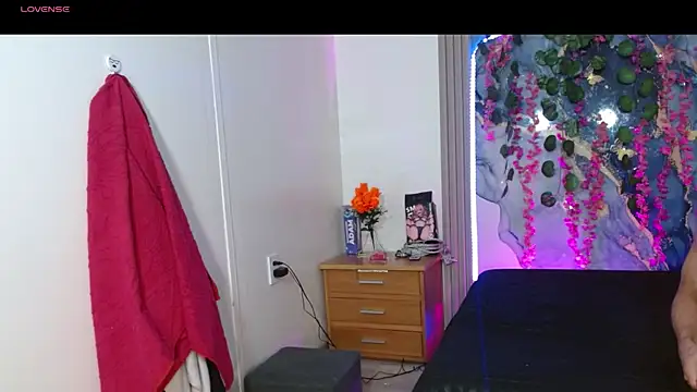 Snapshot of maria_robin_ chatting on 07-09-26, 03:21 maria robin online show from 07-09-26, 03:21