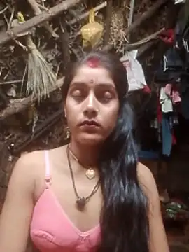 Hot-Shalu11 online show from 06-05-26, 09:42