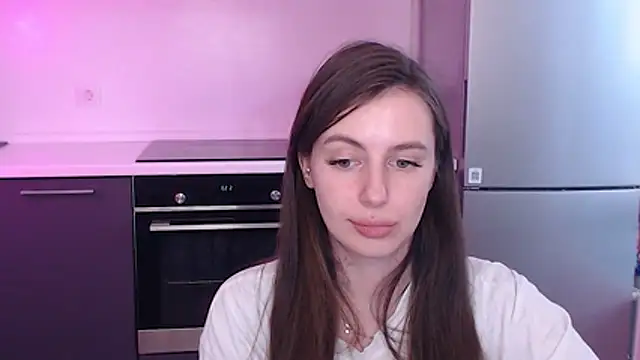Snapshot of MuseMia chatting on 06-11-26, 02:53 MuseMia online show from 06-11-26, 02:53