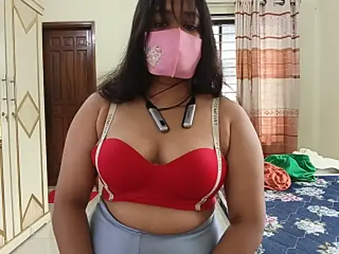 Snapshot of Neha-71 chatting on 06-24-26, 04:44 Neha-71 online show from 06-24-26, 04:44