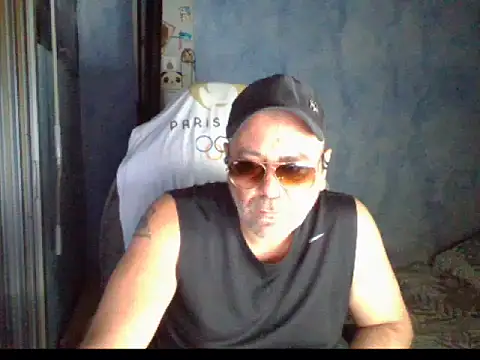Snapshot of panda_06200 chatting on 06-11-26, 03:15 panda 06200 online show from 06-11-26, 03:15