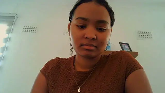 indianaphrodite1 online show from 07-12-26, 05:42