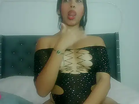 miaacook online show from 06-17-26, 11:27