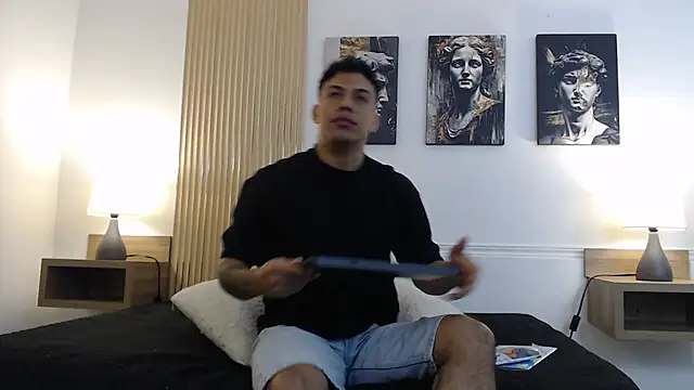 Snapshot of Diego_salvatore chatting on 06-29-26, 02:39 Diego salvatore online show from 06-29-26, 02:39