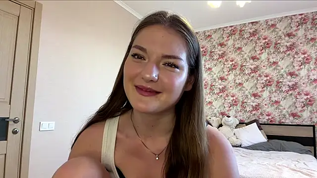 Snapshot of lizzzanatooo chatting on 06-16-26, 03:25 lizzzanatooo online show from 06-16-26, 03:25