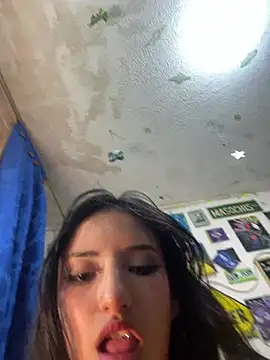 angelgirl2006 online show from 06-18-26, 03:18