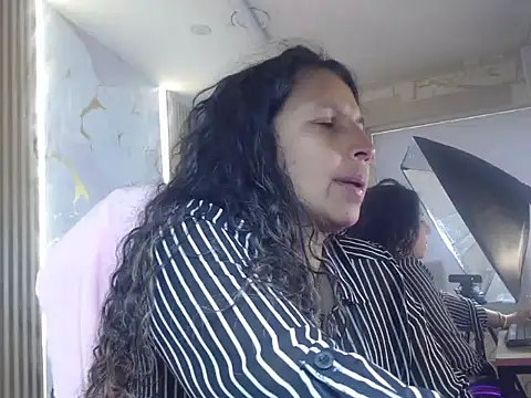 Snapshot of Danna_Sg chatting on 07-19-26, 02:10 Danna Sg online show from 07-19-26, 02:10