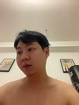 xiaoyi- online show from 06-03-26, 04:48
