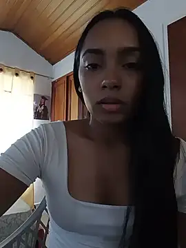 xcleila online show from 06-12-26, 08:19