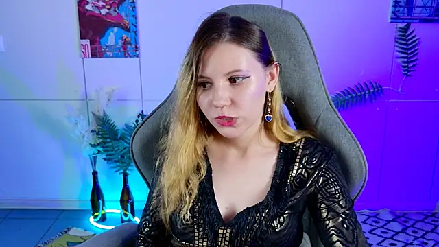 LilitEverly online show from 06-14-26, 02:35