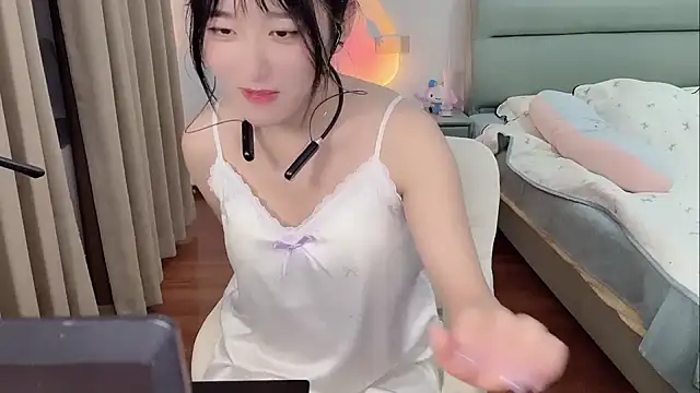 Snapshot of chunchun_2026 chatting on 06-07-26, 03:27 chunchun 2026 online show from 06-07-26, 03:27
