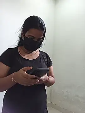 Snapshot of Riya_hot8 chatting on 06-25-26, 06:51 Riya hot8 online show from 06-25-26, 06:51