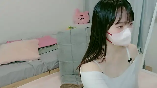 Hikari  o00 online show from 06-30-26, 11:06