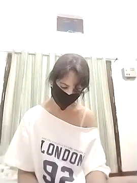 cutieNancy89 online show from 07-19-26, 03:16