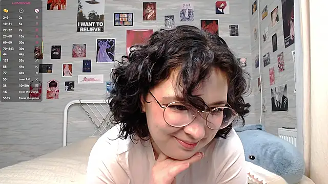 Snapshot of JackieApplePie chatting on 06-18-26, 06:35 JackieApplePie online show from 06-18-26, 06:35