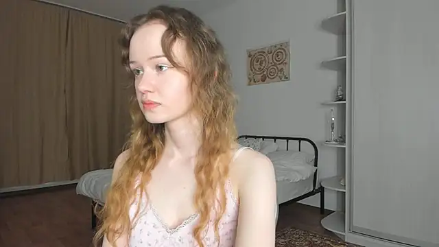 Snapshot of babymolly2 chatting on 06-15-26, 06:43 babymolly2 online show from 06-15-26, 06:43