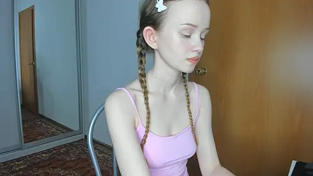 Snapshot of babymolly2 chatting on 07-02-26, 06:25 babymolly2 online show from 07-02-26, 06:25