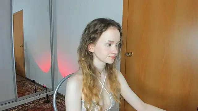 Snapshot of babymolly2 chatting on 07-18-26, 08:23 babymolly2 online show from 07-18-26, 08:23