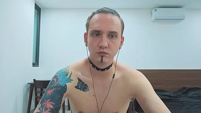 Silent Stitch online show from 07-14-26, 02:05
