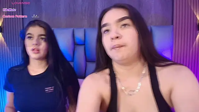 Snapshot of sophi_taylor chatting on 07-11-26, 05:10 sophi taylor online show from 07-11-26, 05:10