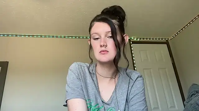 itsKaylaa online show from 06-08-26, 07:47