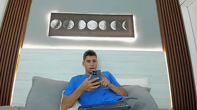 Mauro boy online show from 07-06-26, 07:05