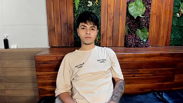FedeViale online show from 06-26-26, 03:44