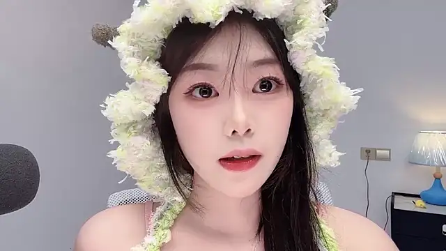smalldaiwang online show from 06-20-26, 02:58