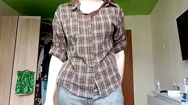 Snapshot of NorineGressett chatting on 06-08-26, 03:12 NorineGressett online show from 06-08-26, 03:12