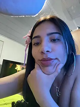 Snapshot of Caro_Mildrey chatting on 07-06-26, 02:19 Caro Mildrey online show from 07-06-26, 02:19