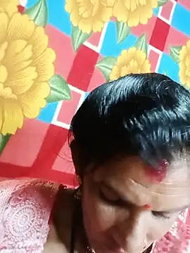 Snapshot of Cut_umang74 chatting on 07-06-26, 04:31 Cut umang74 online show from 07-06-26, 04:31