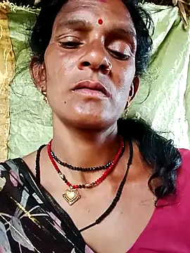 Snapshot of Cut_umang74 chatting on 07-24-26, 10:13 Cut umang74 online show from 07-24-26, 10:13