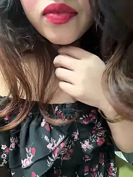 Snapshot of Yours_riya11 chatting on 06-11-26, 12:32 Yours riya11 online show from 06-11-26, 12:32
