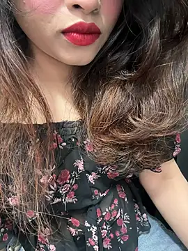 Snapshot of Yours_riya11 chatting on 06-24-26, 07:24 Yours riya11 online show from 06-24-26, 07:24