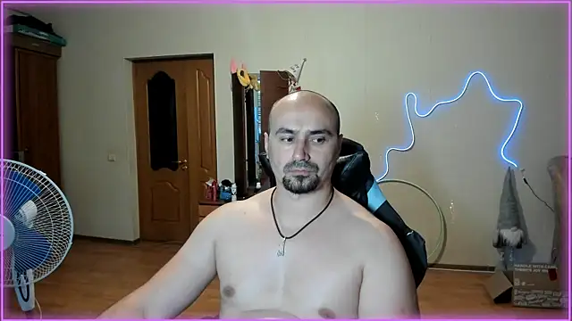 Snapshot of -SexyDaddy- chatting on 06-30-26, 04:41 -SexyDaddy- online show from 06-30-26, 04:41