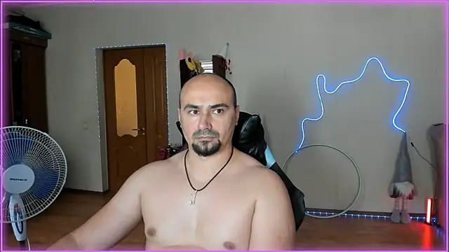 Snapshot of -SexyDaddy- chatting on 07-26-26, 07:37 -SexyDaddy- online show from 07-26-26, 07:37