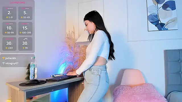 lilit noir online show from 06-18-26, 07:40