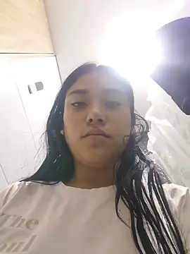 Amber-gold online show from 06-25-26, 11:48