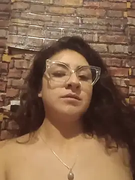 Snapshot of AlondraSa chatting on 06-16-26, 12:02 AlondraSa online show from 06-16-26, 12:02