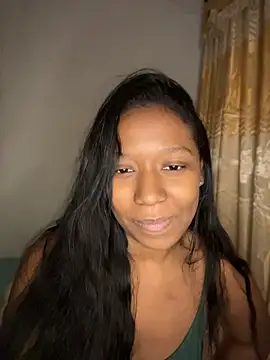 Snapshot of chell_iivy chatting on 08-05-26, 04:15 chell iivy online show from 08-05-26, 04:15