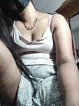Snapshot of Red_Wine1 chatting on 07-07-26, 11:58 Red Wine1 online show from 07-07-26, 11:58