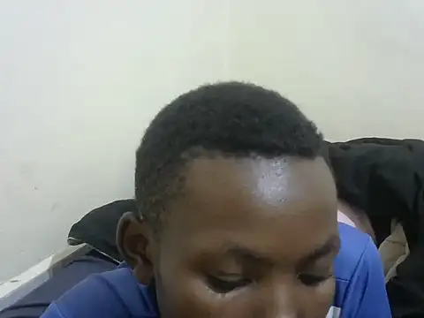 Snapshot of cute_avy0 chatting on 07-16-26, 03:23 cute avy0 online show from 07-16-26, 03:23