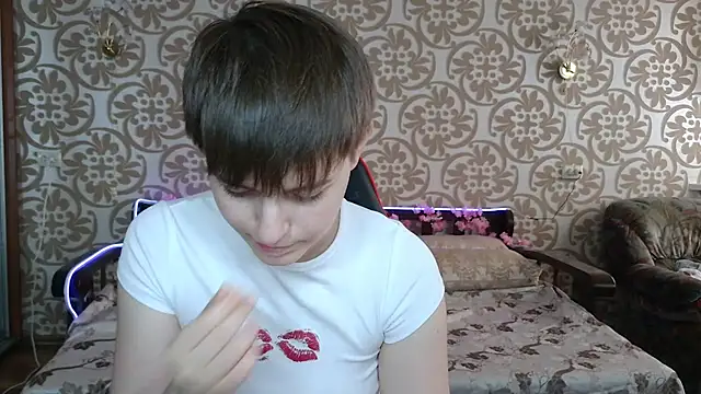 EmyHills online show from 07-12-26, 02:41