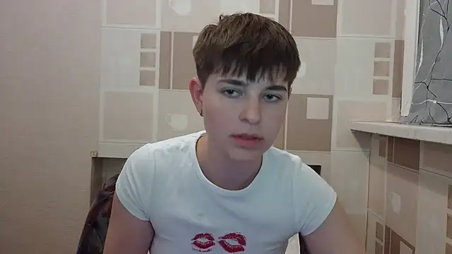 EmyHills online show from 07-30-26, 08:08