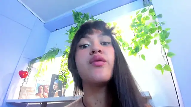 Snapshot of amberhanks chatting on 06-03-26, 02:33 amberhanks online show from 06-03-26, 02:33