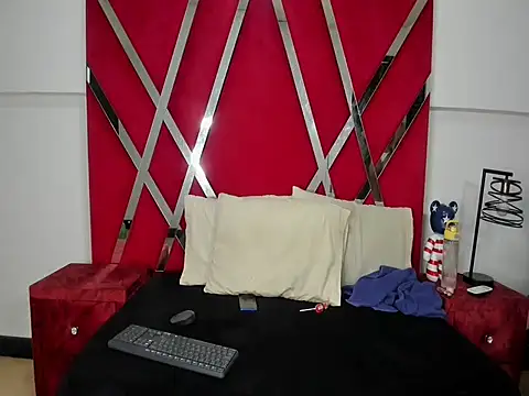 Snapshot of Ariel_ht chatting on 06-27-26, 01:17 Ariel ht online show from 06-27-26, 01:17