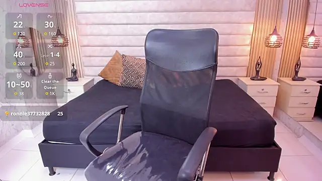 Cloe Monroee  online show from 06-20-26, 08:33