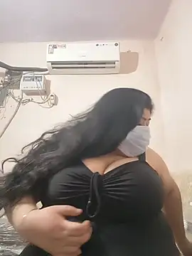 Snapshot of simranjeet_kaur69 chatting on 06-14-26, 11:12 simranjeet kaur69 online show from 06-14-26, 11:12